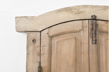 ヴィンテージ建具　インド　フェンス付き　アーチ型のデザインが印象的な枠付き窓1枚　(R-088500)