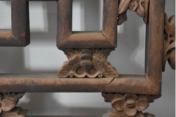 アジアンアンティーク　中国　装飾品として楽しめる彫刻入り格子扉　(R-088501)