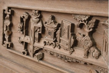 アジアンアンティーク　中国　装飾品として楽しめる彫刻入り格子扉　(R-088501)
