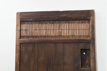 アンティーク建具　明治から大正期　希少デザイン!　竹格子の繊細な意匠と存在感のある鉄金具が調和した蔵戸1枚　(R-088506)