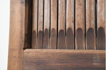 アンティーク建具　明治から大正期　希少デザイン!　竹格子の繊細な意匠と存在感のある鉄金具が調和した蔵戸1枚　(R-088506)