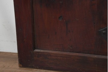 アンティーク建具　明治から大正期　総欅(ケヤキ)材　漆塗り　重厚な金具付き蔵戸1枚　(R-088507)