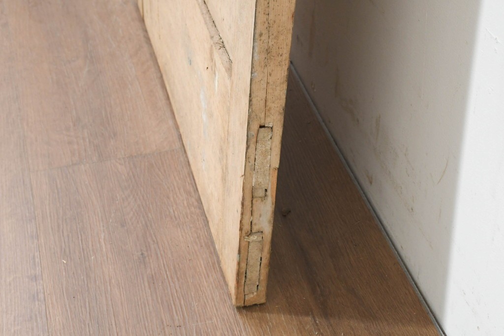 フランスアンティーク建具　パイン材　温かみのある木肌が魅力のドア1枚　(R-088510)