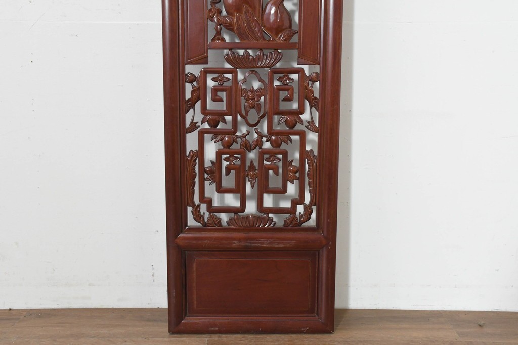 中古建具　中国　鶴の彫刻がめでたいオリエンタルな中国格子1枚　(R-088511)
