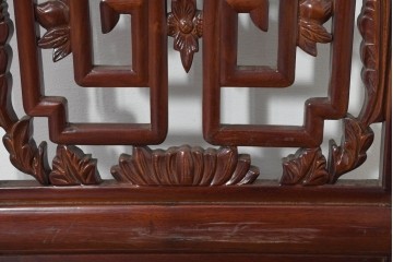 中古建具　中国　鶴の彫刻がめでたいオリエンタルな中国格子1枚　(R-088511)