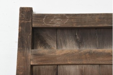 アンティーク建具　明治から大正期　総欅材　味わい深い古木と鉄飾りが風格を出す門扉1枚　(R-088515)