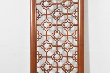 中古　中国　オリエンタルデザイン　花格子の透かし彫りが可愛らしい彫刻パネル　(R-088518)