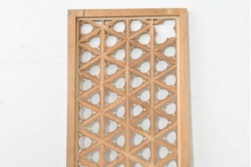 アジアンヴィンテージ建具　1970年から1980年頃　幾何学文様の透かしデザインが印象的なパネル1枚　(R-088519)