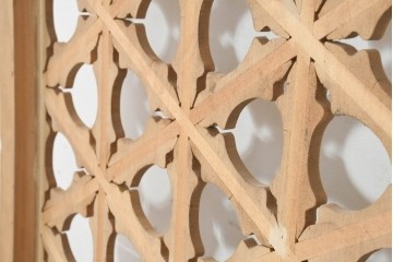 アジアンヴィンテージ建具　1970年から1980年頃　幾何学文様の透かしデザインが印象的なパネル1枚　(R-088519)