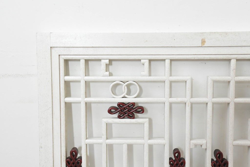 中国ヴィンテージ建具　白と赤の華やかなペイントが目を引く中国格子1枚　(R-088520)