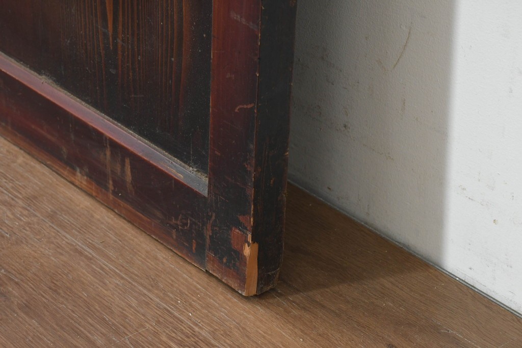 アンティーク建具　明治から大正期　深みのある飴色と際立つ力強い木目が美しい板戸1枚　(R-088522)