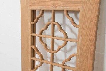 中国ヴィンテージ建具　伝統的な格子意匠が美しい格子窓2枚セット　(R-088525)