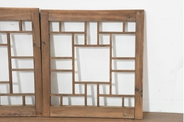 アジアンアンティーク建具　1930年頃　個性的な幾何学模様を楽しめる窓2枚セット　(R-088526)