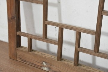 アジアンアンティーク建具　1930年頃　個性的な幾何学模様を楽しめる窓2枚セット　(R-088526)
