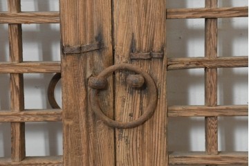 中国アンティーク建具　1900年頃　李朝建具　均整の取れた格子意匠が魅力の窓2枚(1対)セット　(R-088527)