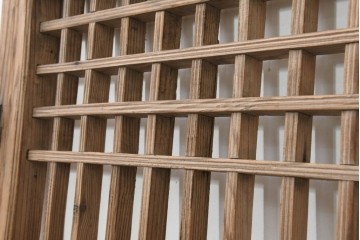 中国アンティーク建具　1900年頃　李朝風建具　均整の取れた格子意匠が魅力の窓2枚(1対)セット　(R-088528)