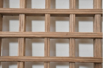 中国アンティーク建具　1900年頃　李朝風建具　均整の取れた格子意匠が魅力の窓2枚(1対)セット　(R-088528)