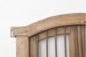 アジアンアンティーク建具　インド伝統×西洋建築の融合!　金属製縦格子付き　大型の枠付き両開き窓1枚　(R-088532)