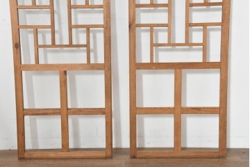 ヴィンテージ建具　1960年頃　韓国　李朝建具　幾何学デザインが目を引く明り取り2枚セット　(R-088533)