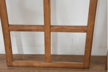 ヴィンテージ建具　1960年頃　韓国　李朝建具　幾何学デザインが目を引く明り取り2枚セット　(R-088533)