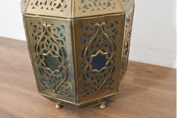 《スタンドライト加工費込み》　アジアンヴィンテージ　インド　1990年頃　真鍮製　特大!!　高さ約70cm　多彩な色ガラスを配したランタン風スタンドライト　(R-088535)