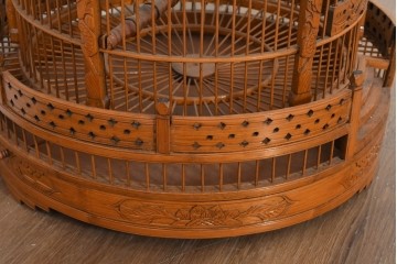 【簡易リペア限定品】　中古　アジアン民芸雑貨　緻密な竹細工が見事な鳥かご　(R-088538)
