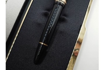 ドイツ　MONTBLANC(モンブラン)　マイスターシュテュック146　14K(14金)　艶やかなブラック軸が上品な万年筆　ケース付き　(R-088553)