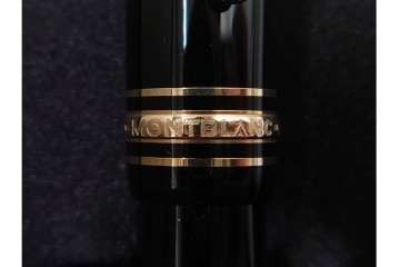 ドイツ　MONTBLANC(モンブラン)　マイスターシュテュック146　14K(14金)　艶やかなブラック軸が上品な万年筆　ケース付き　(R-088553)