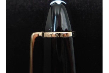 ドイツ　MONTBLANC(モンブラン)　マイスターシュテュック146　14K(14金)　艶やかなブラック軸が上品な万年筆　ケース付き　(R-088553)