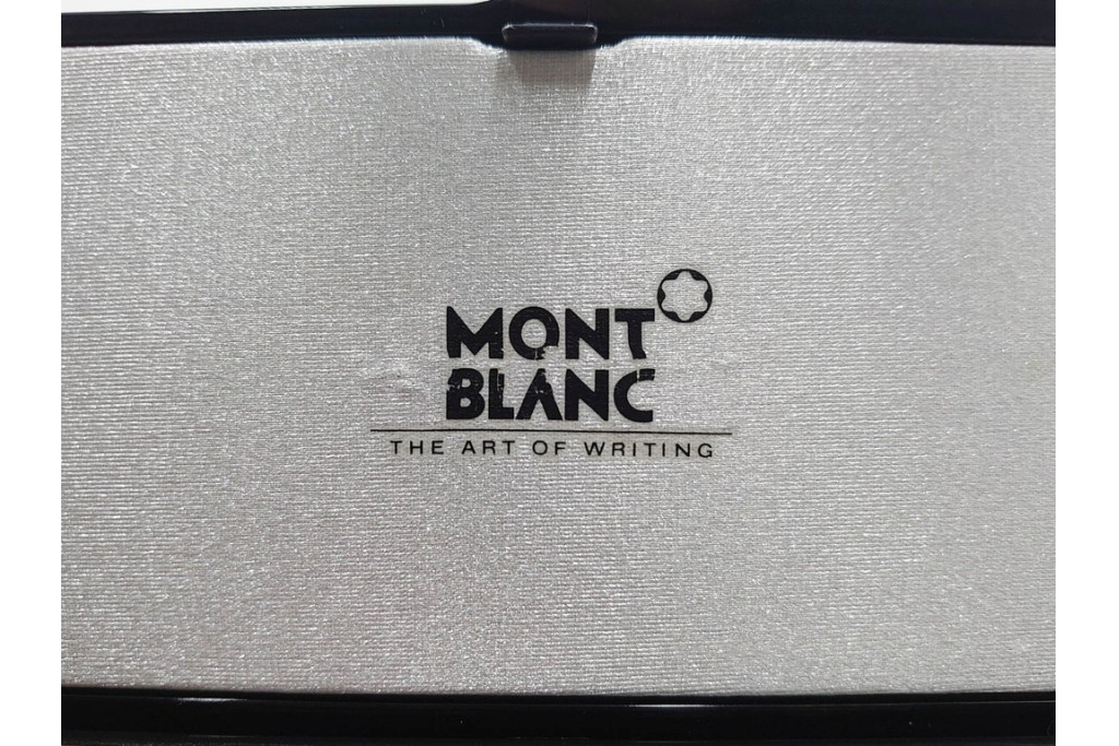 ドイツ　MONTBLANC(モンブラン)　マイスターシュテュック146　14K(14金)　艶やかなブラック軸が上品な万年筆　ケース付き　(R-088553)