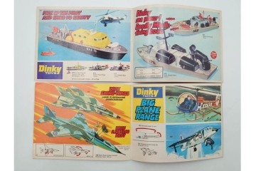 solido(ソリッド)・ダイヤペット・BRITAINS・siku・Dinky(ディンキー)・Corgi(コーギー)・MATCHBOX(マッチボックス)　レトロなミニカーなどのカタログまとめて28冊セット　(R-088554)