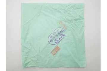 能登輪島塗　藤八屋　木製　蒔絵による花丸文が華やかな御重　共箱付き　(R-088559)