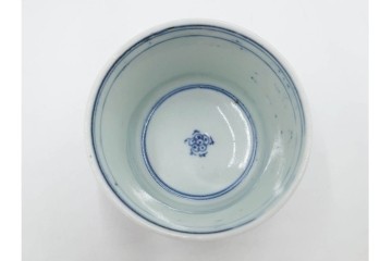 江戸期　成化年製　古伊万里　染付　よろけ縞文・並草葉文　それぞれ異なる意匠を楽しめるそば猪口3点セット　(R-088568)
