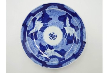 江戸期　古伊万里　染付　雲鶴文中皿(5.9寸)　輪花型・蛸唐草文なます皿(4.9寸)　異なる意匠が魅力の皿5点セット　(R-088570)