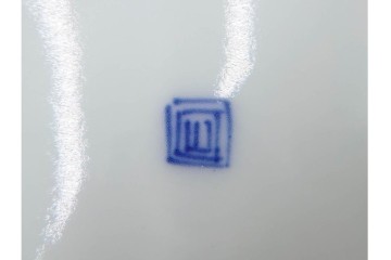 江戸期　古伊万里　染付　雲鶴文中皿(5.9寸)　輪花型・蛸唐草文なます皿(4.9寸)　異なる意匠が魅力の皿5点セット　(R-088570)