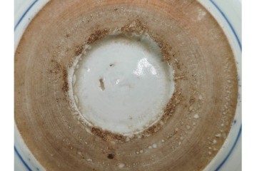 江戸期　古伊万里　染付　雲鶴文中皿(5.9寸)　輪花型・蛸唐草文なます皿(4.9寸)　異なる意匠が魅力の皿5点セット　(R-088570)