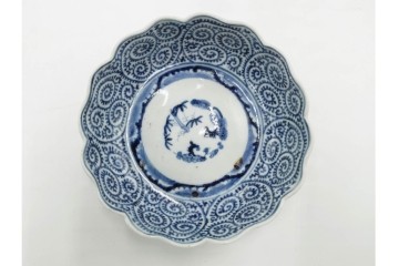 江戸期　成化年製　古伊万里　染付　直径約16cm(5.1寸)　輪花型　蛸唐草文と松竹梅文のなます皿5枚セット　(R-088571)