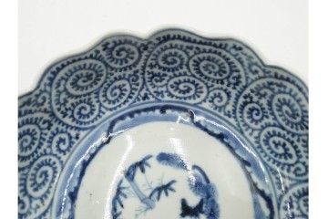 江戸期　成化年製　古伊万里　染付　直径約16cm(5.1寸)　輪花型　蛸唐草文と松竹梅文のなます皿5枚セット　(R-088571)