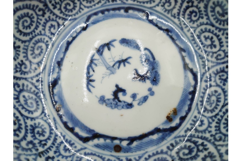 江戸期　成化年製　古伊万里　染付　直径約16cm(5.1寸)　輪花型　蛸唐草文と松竹梅文のなます皿5枚セット　(R-088571)