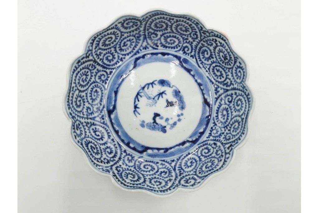江戸期　成化年製　古伊万里　染付　直径約16cm(5.1寸)　輪花型　蛸唐草文と松竹梅文のなます皿5枚セット　(R-088571)