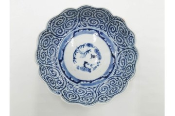 江戸期　成化年製　古伊万里　染付　直径約16cm(5.1寸)　輪花型　蛸唐草文と松竹梅文のなます皿5枚セット　(R-088571)