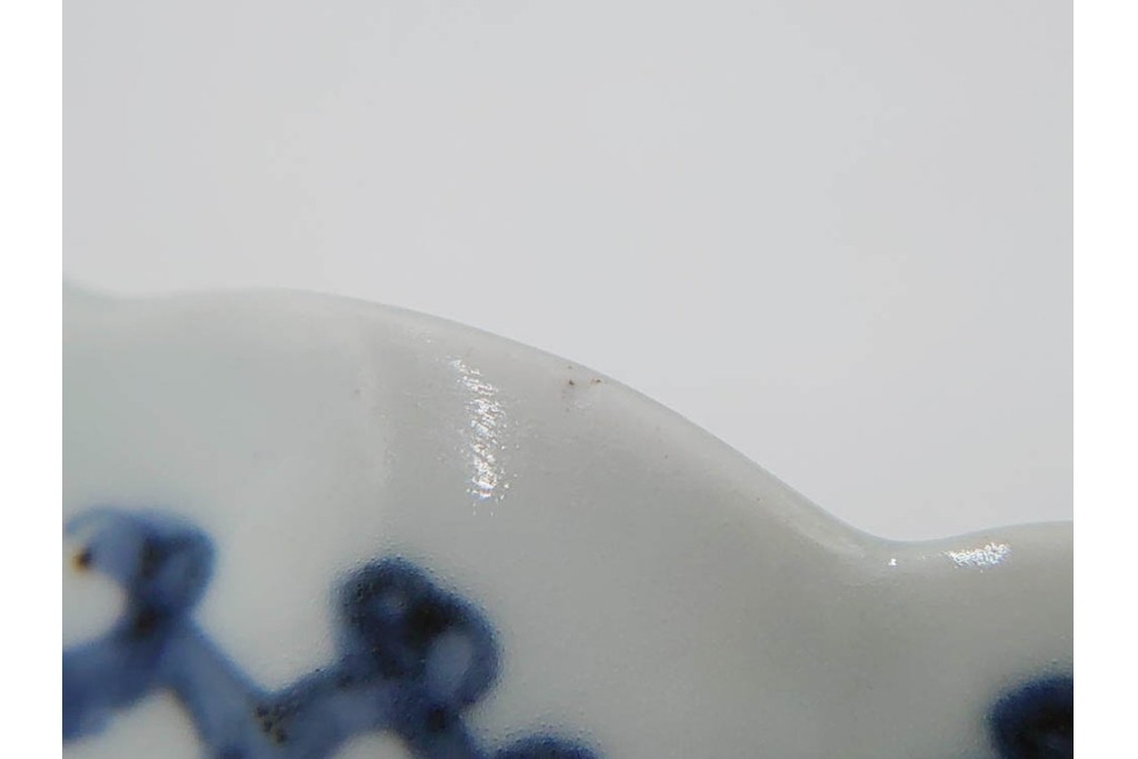 江戸期　成化年製　古伊万里　染付　直径約16cm(5.1寸)　輪花型　蛸唐草文と松竹梅文のなます皿5枚セット　(R-088571)