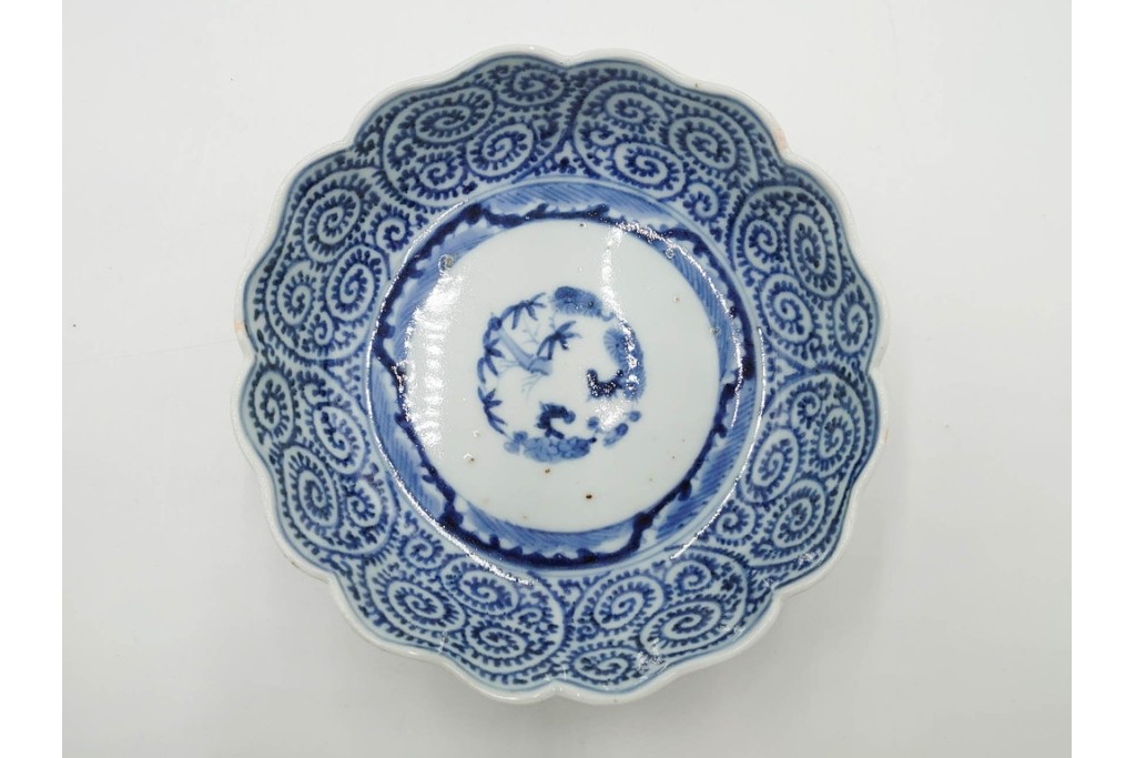 江戸期　成化年製　古伊万里　染付　直径約16cm(5.1寸)　輪花型　蛸唐草文と松竹梅文のなます皿5枚セット　(R-088571)