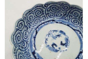 江戸期　成化年製　古伊万里　染付　直径約16cm(5.1寸)　輪花型　蛸唐草文と松竹梅文のなます皿5枚セット　(R-088571)