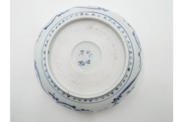 江戸期　成化年製　古伊万里　染付　直径約16cm(5.1寸)　輪花型　蛸唐草文と松竹梅文のなます皿5枚セット　(R-088571)