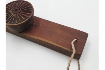 李朝　木製　花や魚などの意匠が彫り込まれた餅型・菓子型6点セット　(R-088575)