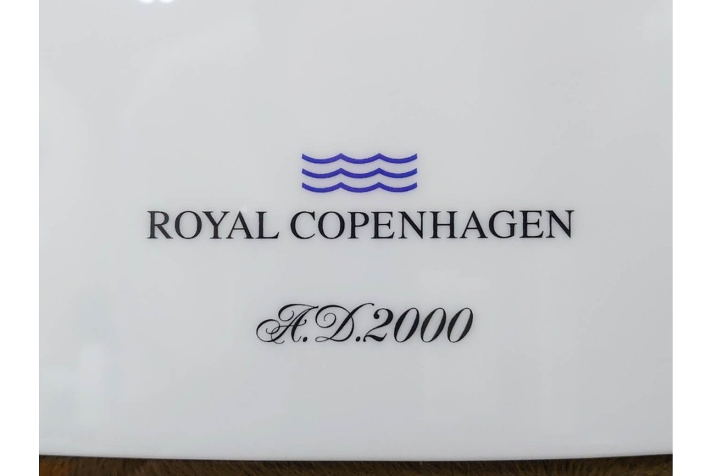 真作　2000年　デンマーク製　ROYAL COPENHAGEN(ロイヤルコペンハーゲン)　リスベート・ツヴェルガー　132/1000　「クリスマス・キャロル」　陶板画　証明書・外箱付き　(R-088580)