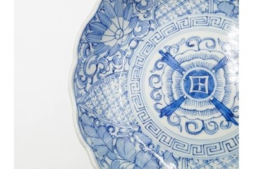 江戸期　古伊万里　染付　直径約15cm(5寸)　線描の花唐草文が美しいなます皿2枚セット　(R-088584)