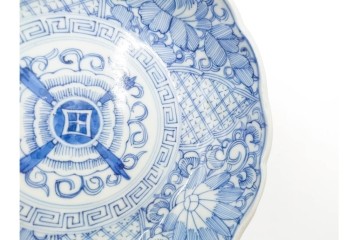江戸期　古伊万里　染付　直径約15cm(5寸)　線描の花唐草文が美しいなます皿2枚セット　(R-088584)