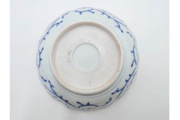 江戸期　古伊万里　染付　直径約15cm(5寸)　線描の花唐草文が美しいなます皿2枚セット　(R-088584)